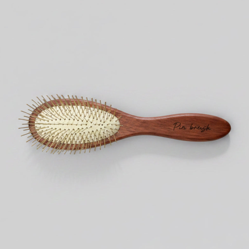 Pin brush