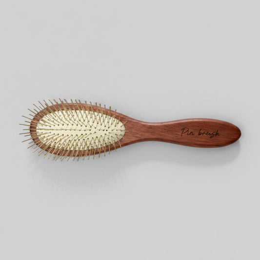 Pin brush