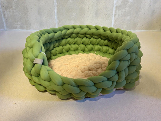 Mashmallow green bed